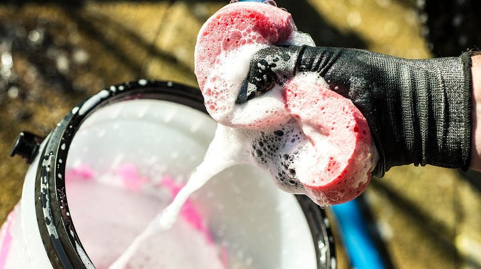 Muc-Off Dirt Bucket Kit With Filth Filter | Cycling Gears Hub