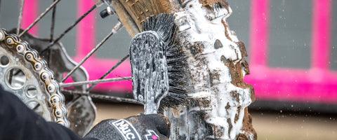 Muc-off Tyre & Cassette Brush | Cycling Gears Hub