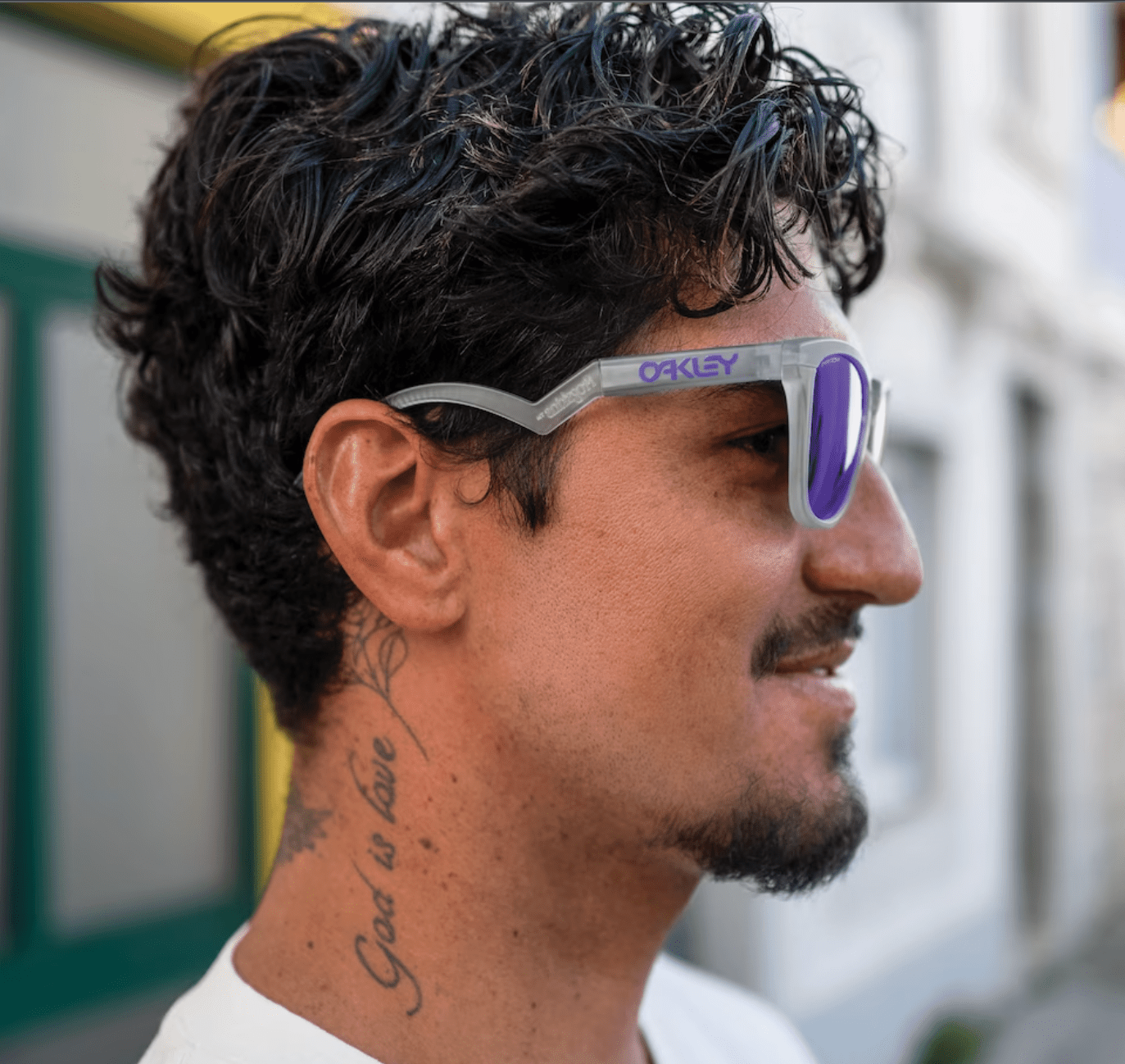 Oakley Frogskins Hybrid - Cycling Gears Hub