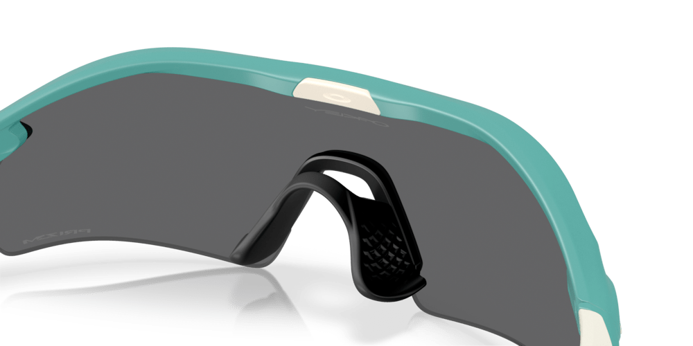 Oakley sunglass Radar Plate Matte Pacific Prizm with Black - Cycling Gears Hub