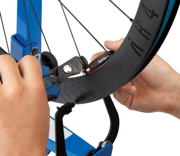 Park Tool Clamping Spoke Holder | Cycling Gears Hub - Cycling Gears Hub