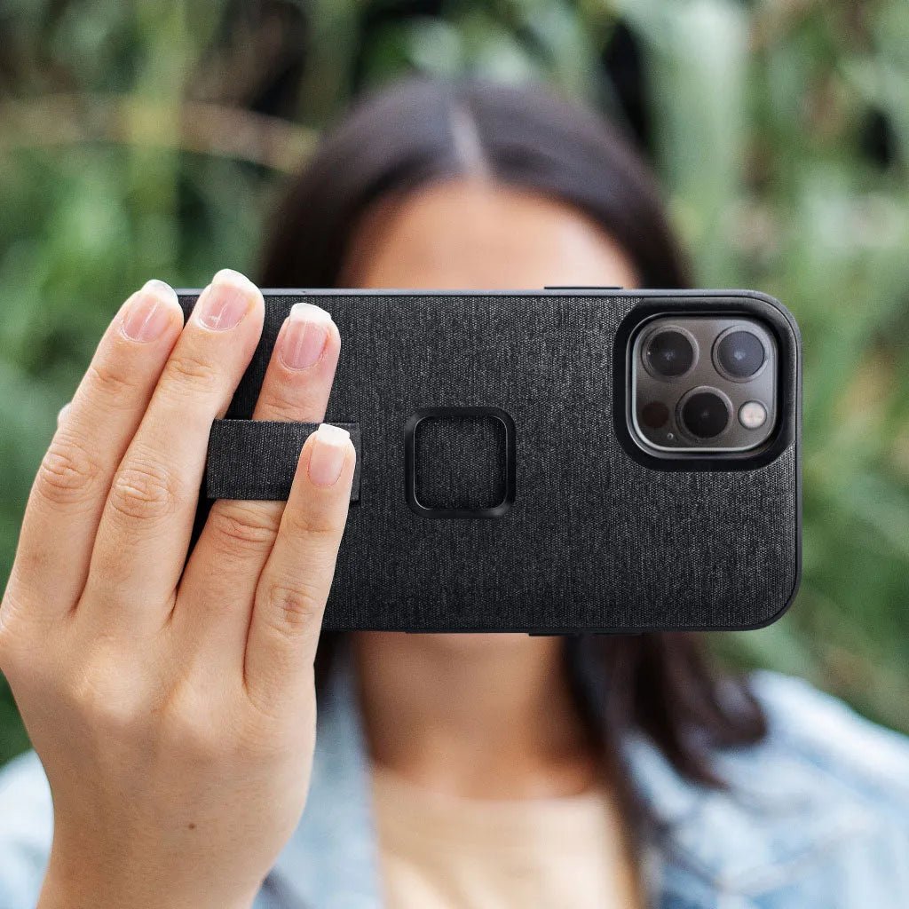 Peak Design iPhone 14 Everyday Loop Phone Case (Charcoal) | Cycling Gears Hub - Cycling Gears Hub