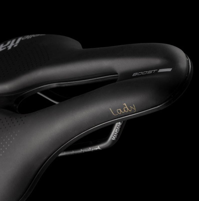 Selle Italia Novus Boost Evo Women's Superflow Saddle | Cycling Gears Hub - Cycling Gears Hub