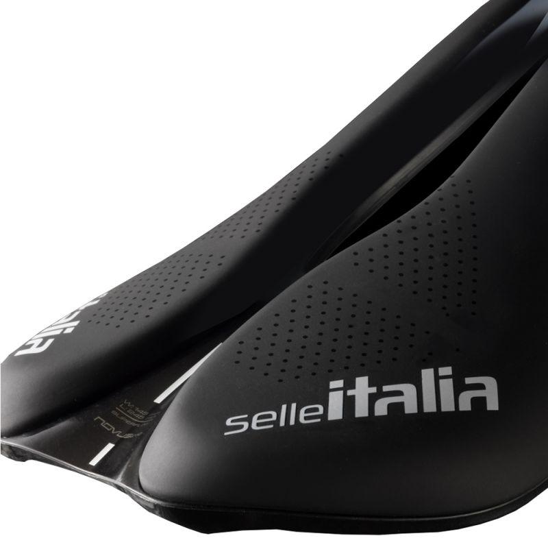 Selle Italia Novus Evo Boost Endurance Superflow Saddle | Cycling Gears Hub - Cycling Gears Hub