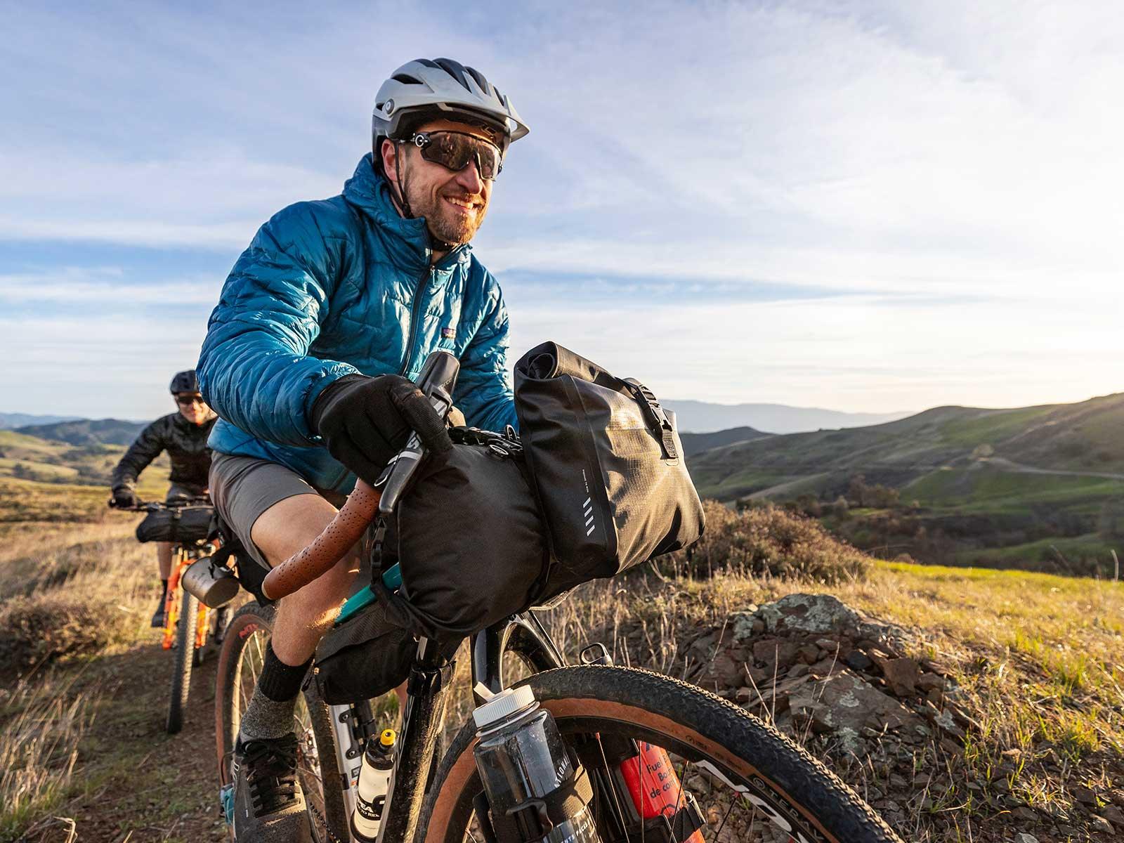 Topeak Frontloader Handlebar Bag (Black) | Cycling Gears Hub - Cycling Gears Hub